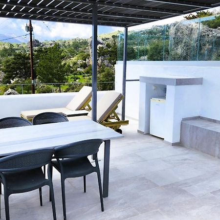 Villa M - Villa With Private Pool And Yard Anatolí エクステリア 写真