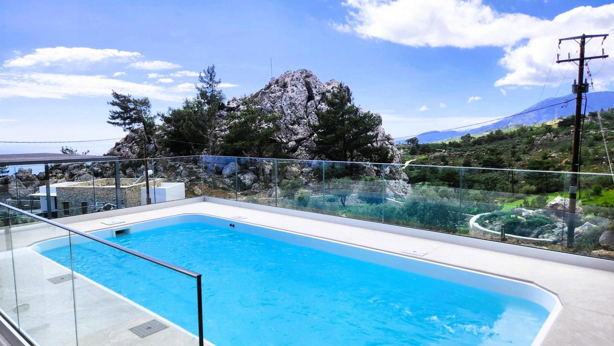Villa M - Villa With Private Pool And Yard Anatolí エクステリア 写真