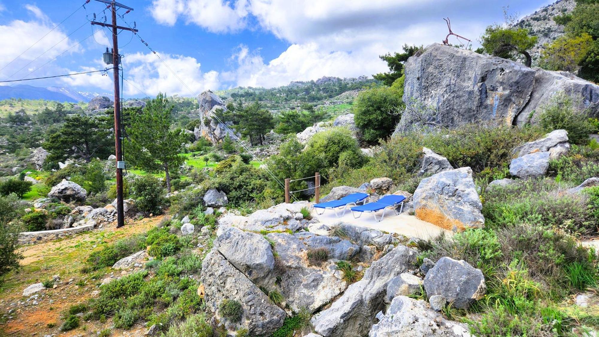 Villa M - Villa With Private Pool And Yard Anatolí エクステリア 写真