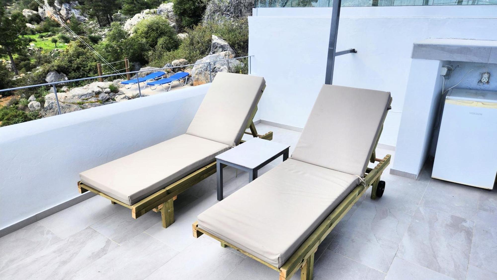 Villa M - Villa With Private Pool And Yard Anatolí エクステリア 写真