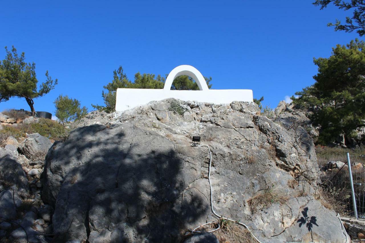 Villa M - Villa With Private Pool And Yard Anatolí エクステリア 写真
